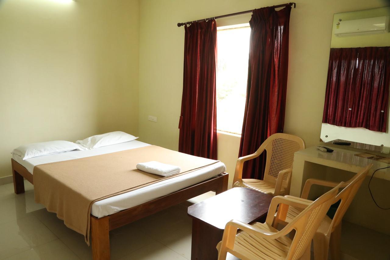 Hotel Ganesh Residency Puducherry Exterior foto
